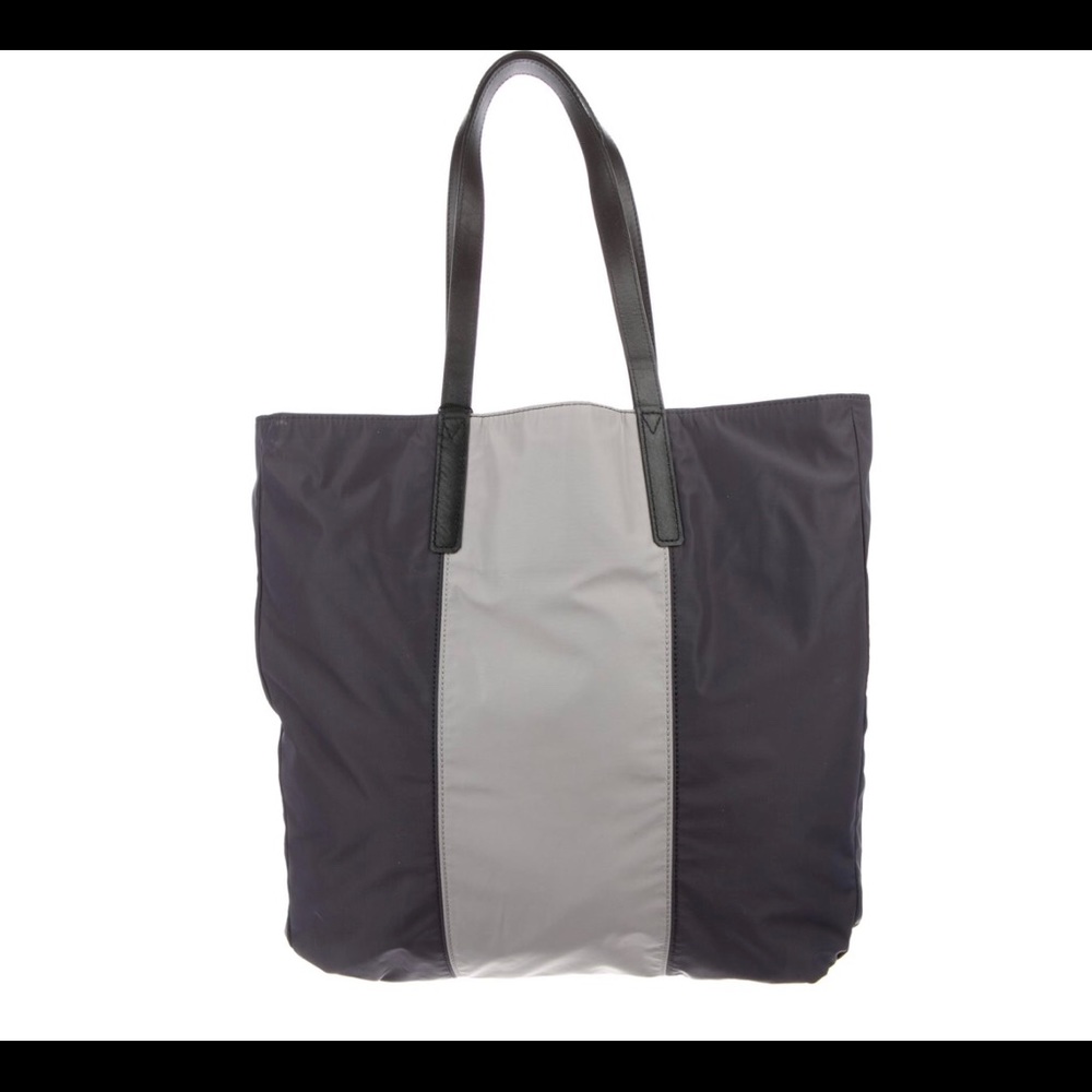 Authentic Burberry Brickley Large Bicolor Tote NWT